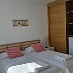 Tranquilidad Entre Volcanes Uga