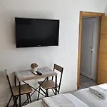 Tranquilidad Entre Volcanes Uga