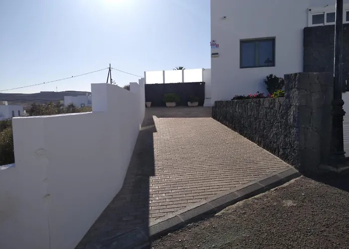 Tranquilidad Entre Volcanes *